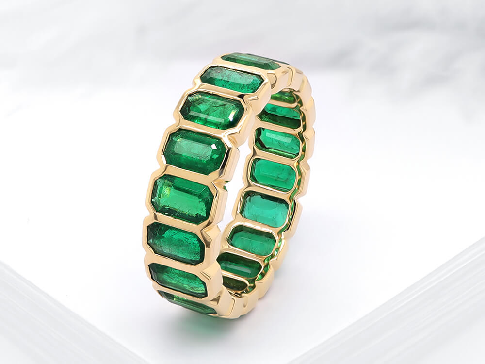 Stunning Emerald Shaped Emerald Eternity Ring Ian Sharp